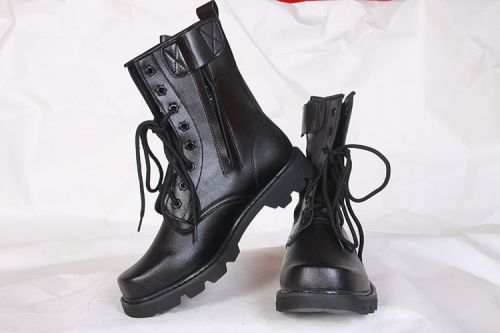 Bottes militaires en cuir - Ref 1401517