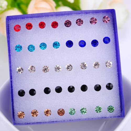 Boucles d'oreilles en Strass - Ref 3446811