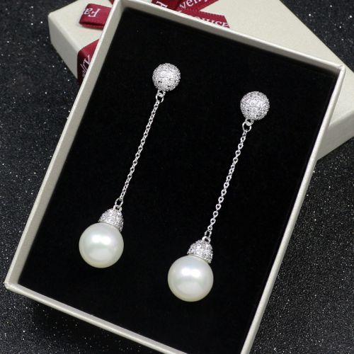Boucles d'oreilles pendantes Femme en Nacre - Ref 3098341