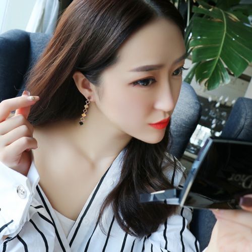Boucles d'oreilles pendantes Femme en Acier au titane - Ref 3100240