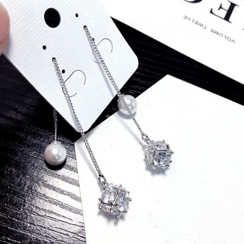 Boucles d'oreilles pendantes Femme en Alliage argent plaque or - Ref 3100881