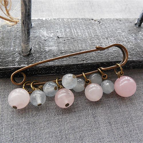 Broche femme en cristal naturel pierres semi-précieuses - Ref 1170592