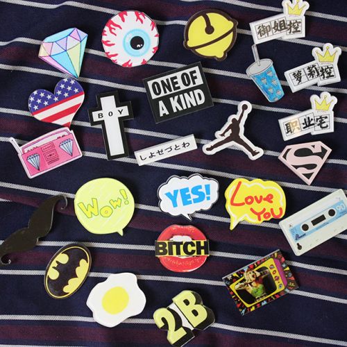 Broche femme en plexiglas - Ref 1170637