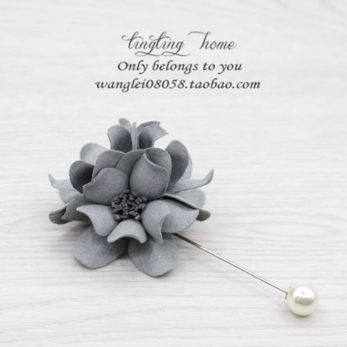 Broche femme en cuir - Ref 1170639