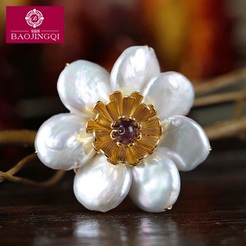 Broche femme en Nacre - Ref 1171977