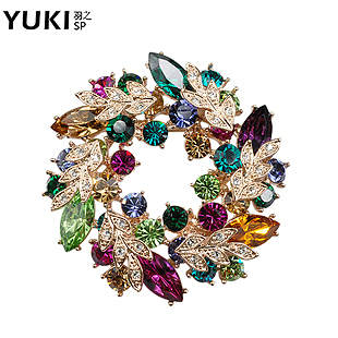 Broche femme YUKI en cristal autrichien - Ref 1172078