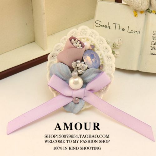 Broche femme en dentelle - Ref 1172275