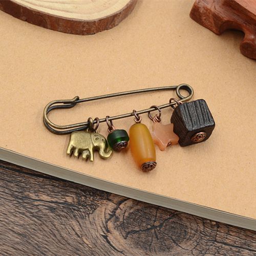 Broche femme en cristal naturel pierres semi-précieuses - Ref 1172546