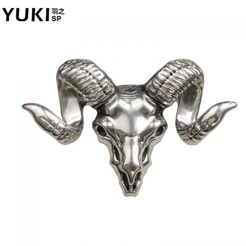 Broche homme YUKI en Alliage argent et plaqué or - Ref 1173094