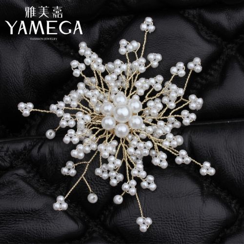 Broche femme YAMEGA en Nacre - Ref 1175563