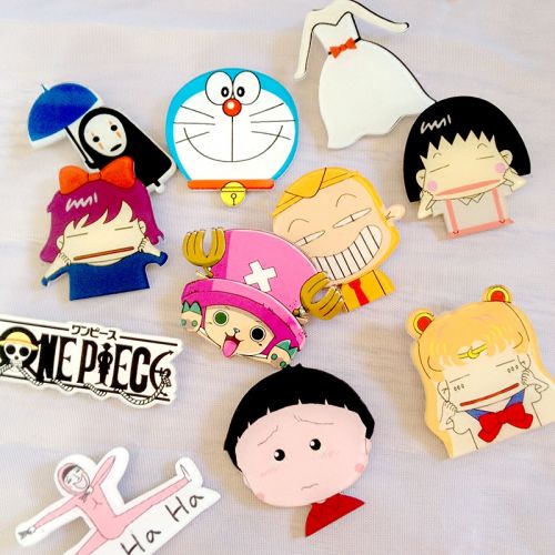 Broche femme en plexiglas - Ref 1175961