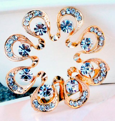Broche femme YABEI en Alliage argent et plaqué or - Ref 1176368