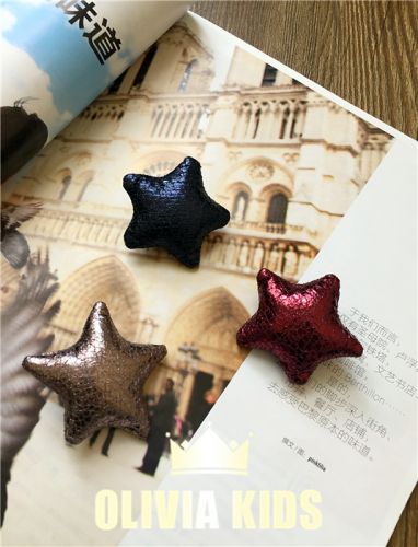 Broche en Matériau mixte - Ref 1176926