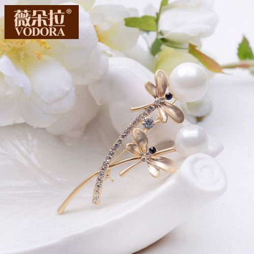 Broche femme VODORA en Nacre - Ref 1176973