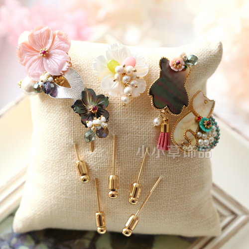 Broche en Matériau mixte - Ref 1176979