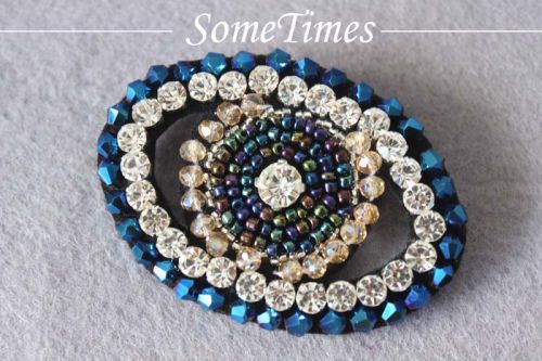 Broche en Matériau mixte - Ref 1177112