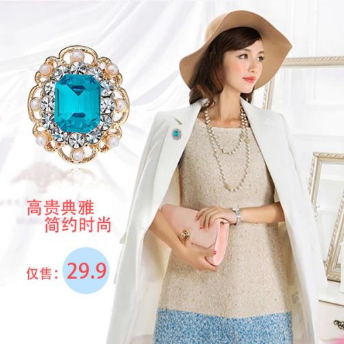 Broche femme OKA JEWELRY en Alliage argent et plaqué or - Ref 1177262