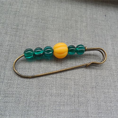 Broche femme en verre - Ref 1177361