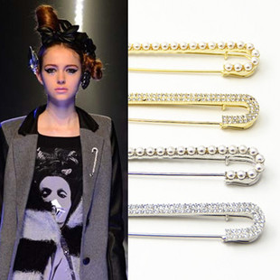 Broche femme en Alliage argent et plaqué or - Ref 1177592