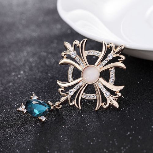 Broche femme OKA JEWELRY en Alliage argent et plaqué or - Ref 1177611