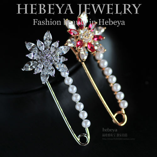 Broche femme en Zircon diamant - Ref 1178159