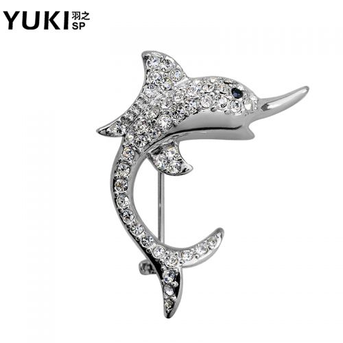Broche homme YUKI en cristal autrichien - Ref 1178358
