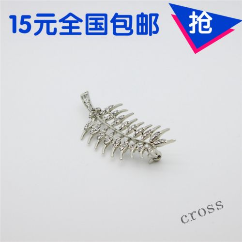 Broche femme CROSS en Alliage argent et plaqué or - Ref 1178436