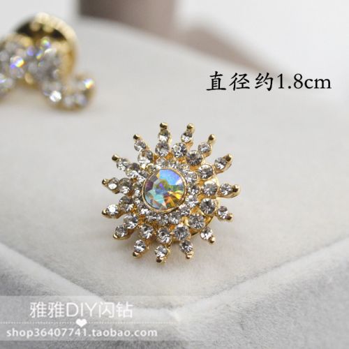 Broche en cristal artificiel - Ref 1178479
