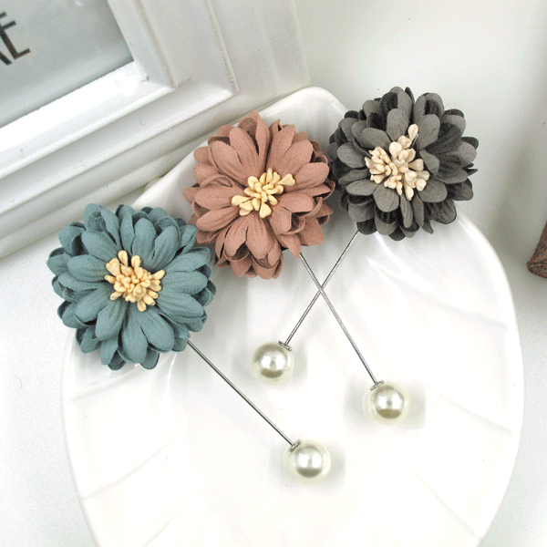 Broche en cuir - Ref 1178822