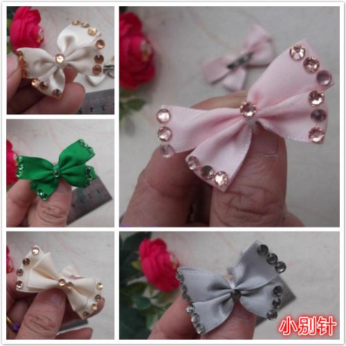 Broche femme en dentelle - Ref 1183445