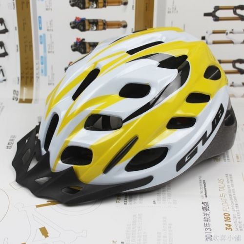 Casque cycliste - Ref 2235879