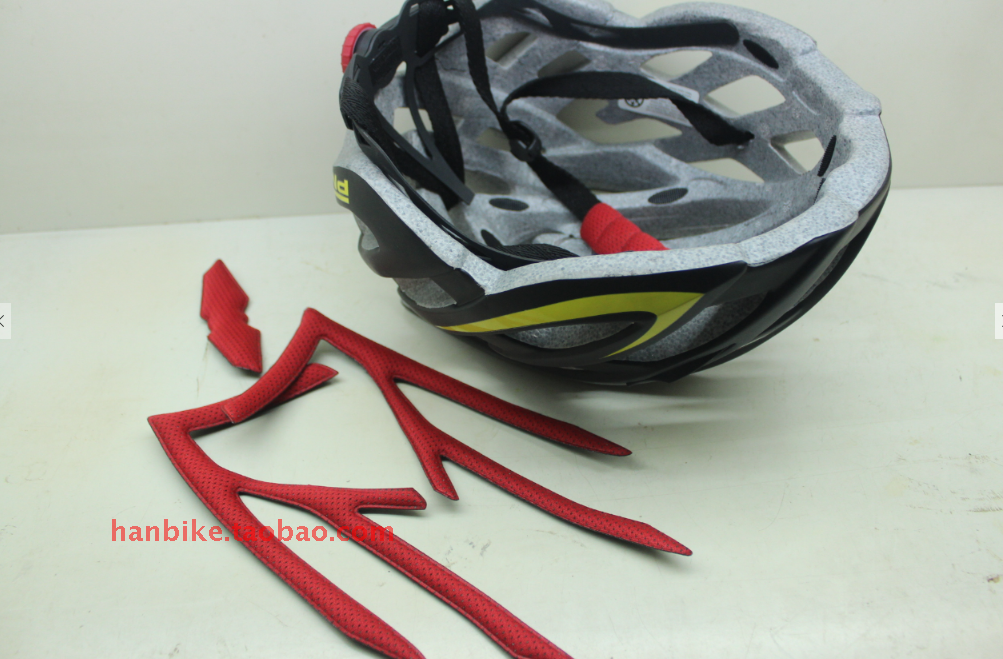 Casque cycliste - Ref 2237590