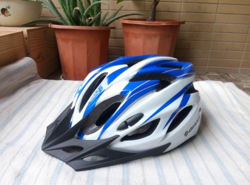 Casque cycliste mixte - Ref 2237659
