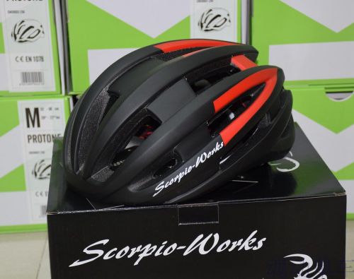 Casque cycliste homme - Ref 2240275