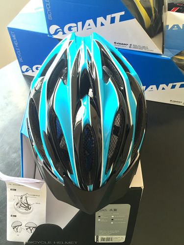 Casque cycliste mixte GIANT - Ref 2240308