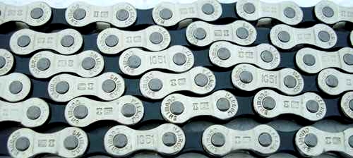 Chaine de vélo - Ref 2363794