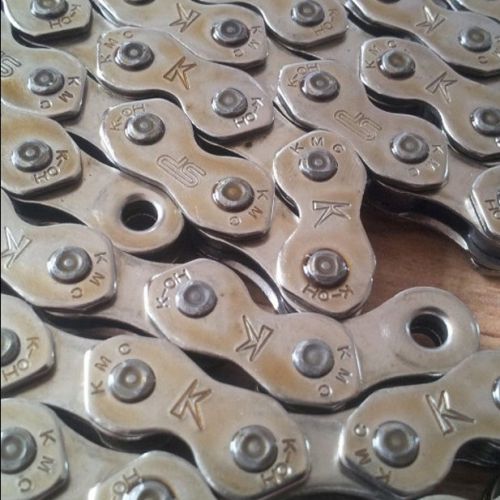 Chaine de vélo - Ref 2366431