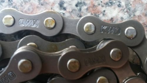 Chaine de vélo - Ref 2367470