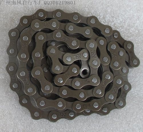 Chaine de vélo - Ref 2369095