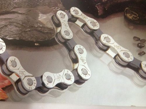 Chaine de vélo - Ref 2369397