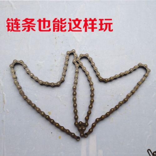 Chaine de vélo - Ref 2369893