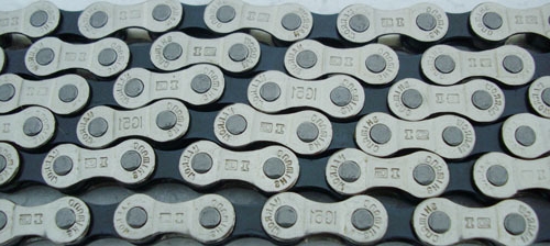 Chaine de vélo - Ref 2373048