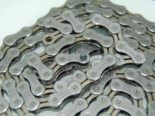 Chaine de vélo - Ref 2377128