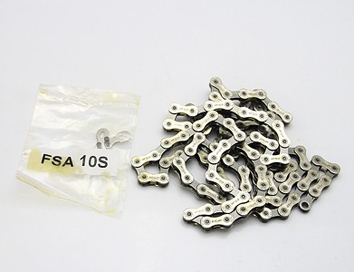 Chaine de vélo - Ref 2378882