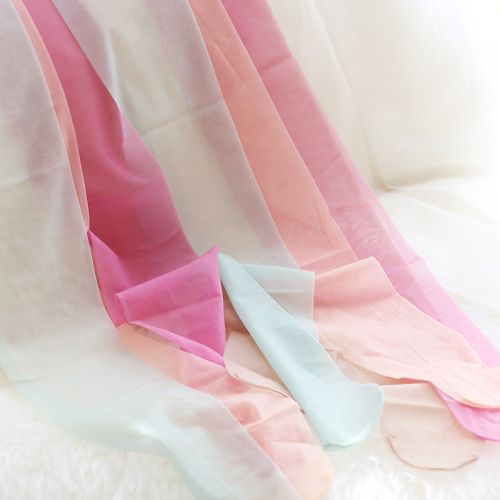 Chaussettes - collants Les sources originales identifiées Ref 755170