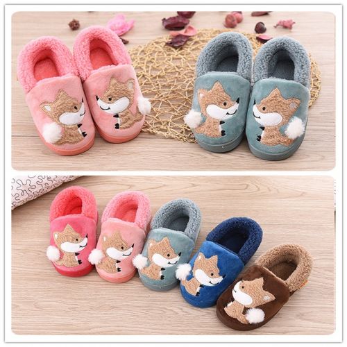 Chaussons enfants en pour hiver - semelle caoutchouc antidérapant Ref 1003939