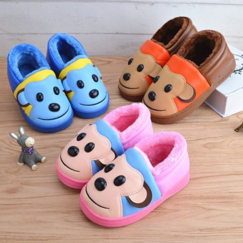 Chaussons enfants pour hiver - semelle caoutchouc antidérapant Ref 1004685