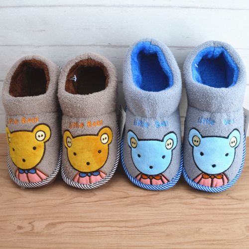 Chaussons enfants en pour hiver - semelle caoutchouc Ref 1008374