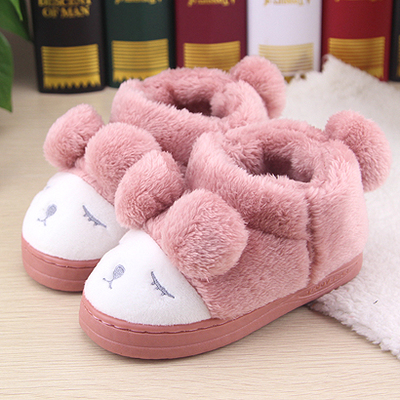 Chaussons enfants en pour hiver - semelle caoutchouc antidérapant Ref 1010445