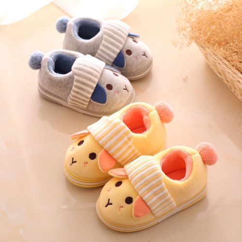 Chaussons enfants pour hiver - semelle caoutchouc Wear Ref 1011042